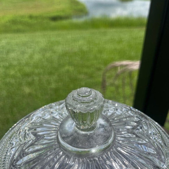 Avon Crystal Glass Lidded Bowl - Picture 11 of 15